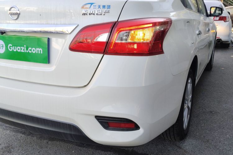 日产 轩逸 2024款 改款三 经典 1.6XE CVT舒适版车身外观9