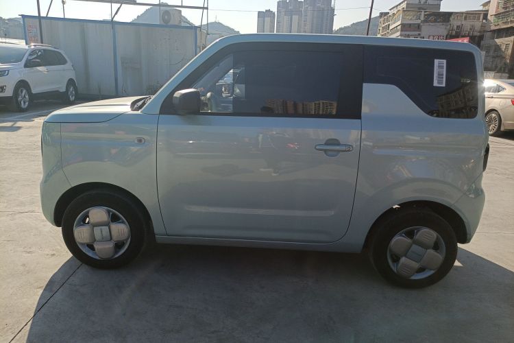 吉利银河 2023款 熊猫mini 200km 耐力熊车身外观4