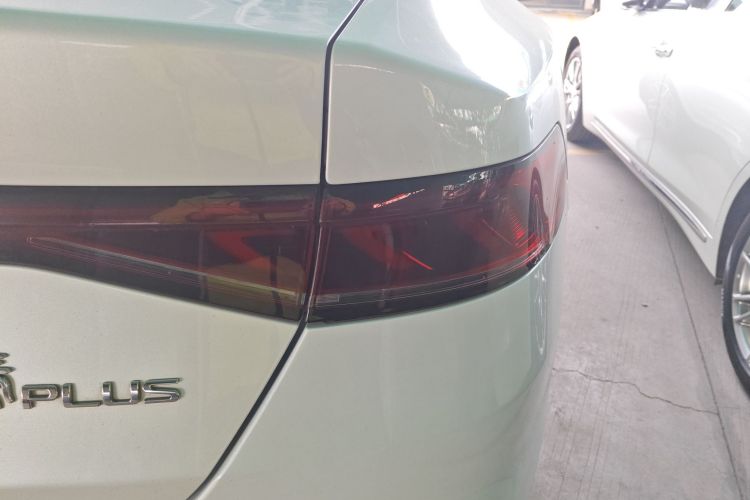 比亚迪 秦PLUS 2021款 EV 510KM 出行版车身外观9