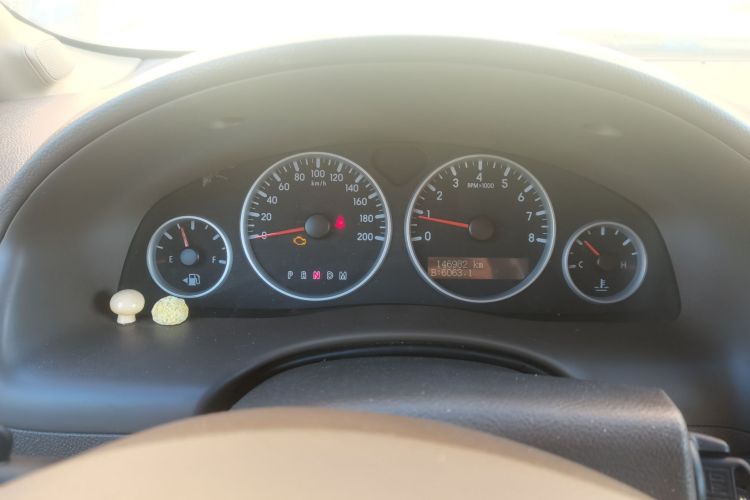 别克GL8 2014款 2.4L 经典版中控内饰14