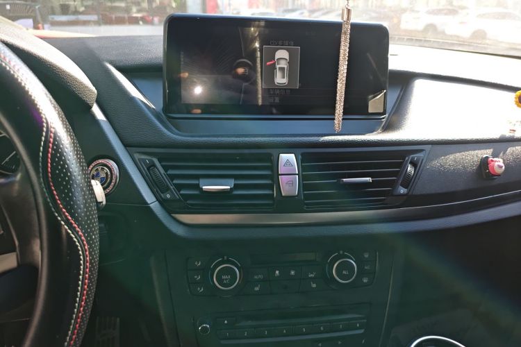 宝马X1 2014款 sDrive18i X设计套装中控内饰16