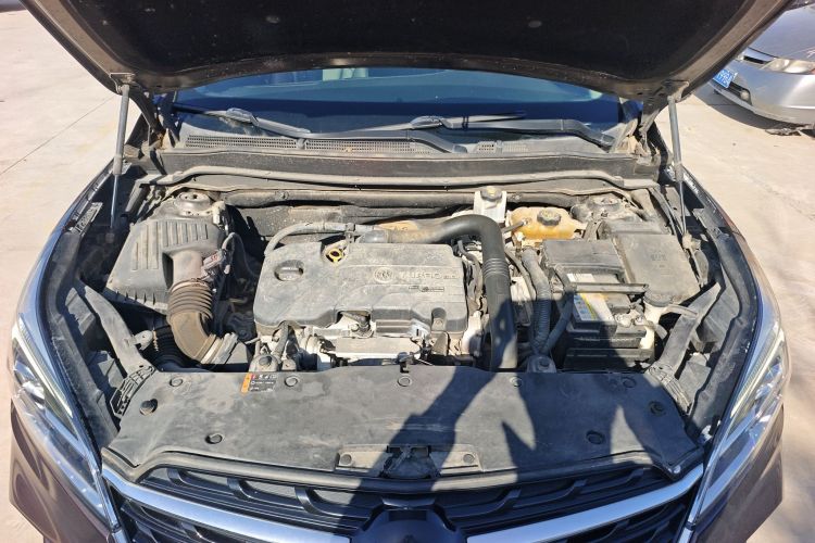 别克 昂科威 2020款 20T 两驱精英型机舱底盘24