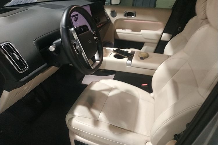 理想汽车 理想L8 2024款 Ultra局部细节19