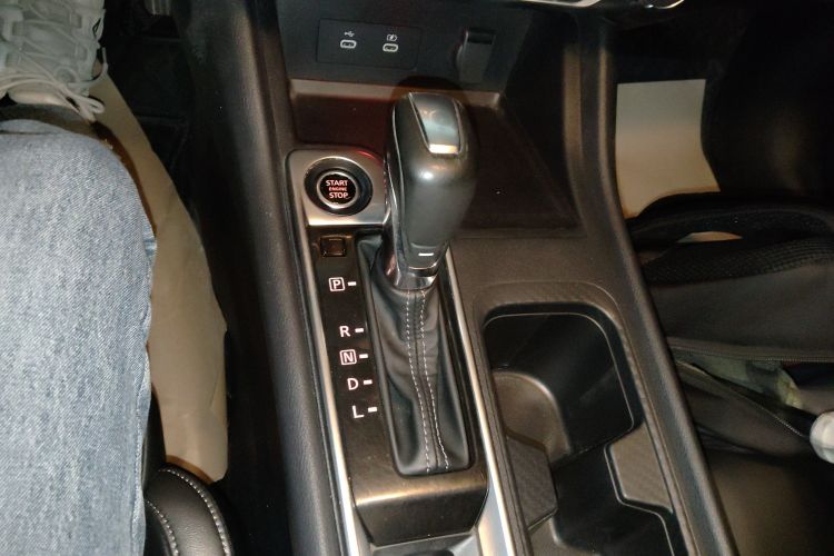 日产 轩逸 2023款 1.6L CVT悦享版中控内饰18