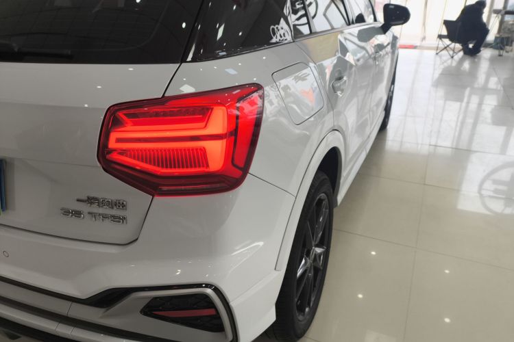 奥迪Q2L 2024款 35TFSI 进取动感型车身外观6001