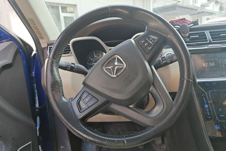 江铃 驭胜S330 2016款 1.5L GTDi 自动四驱旗舰版中控内饰13