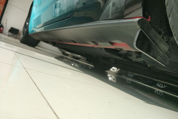 福特Mustang（平行进口） 机舱底盘30