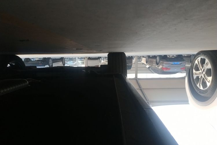 红旗HS5 2023款 2.0T 四驱旗享Pro版局部细节9002