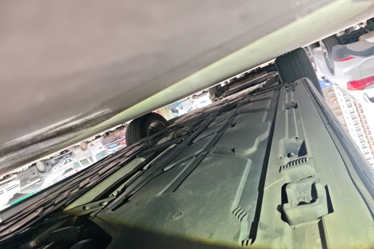 奔驰GLB 2020款 GLB 180 时尚型局部细节9002