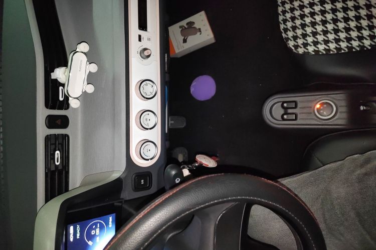 五菱汽车 宏光MINIEV 2022款 马卡龙臻享款 磷酸铁锂中控内饰16