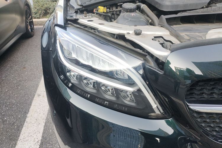 奔驰C级 2021款 C 260 L 运动星耀臻藏版车身外观8