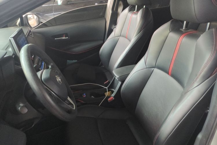 丰田 雷凌 2021款 双擎 1.8H E-CVT运动版局部细节19