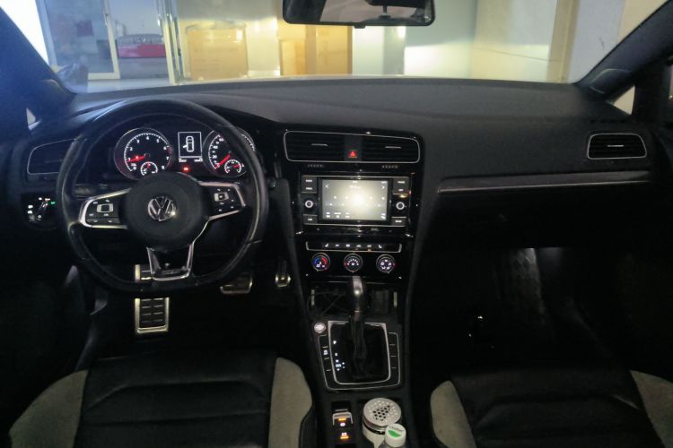 大众 高尔夫 2018款 280TSI 自动R-Line型中控内饰12