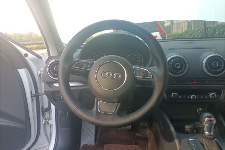 奥迪A3 2016款 Limousine 35 TFSI 风尚型局部细节13