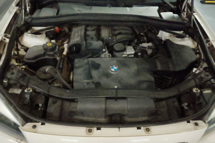 宝马X1 2013款 sDrive18i 时尚型局部细节24