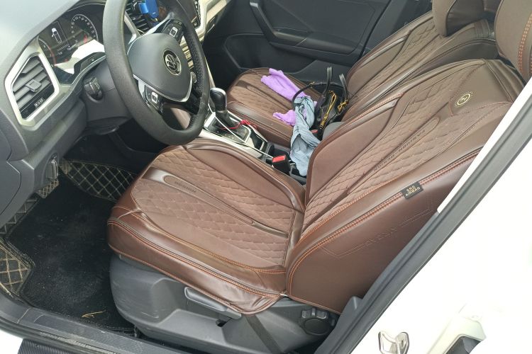 大众 T-ROC探歌 2022款 280TSI DSG两驱精英PLUS中控内饰19