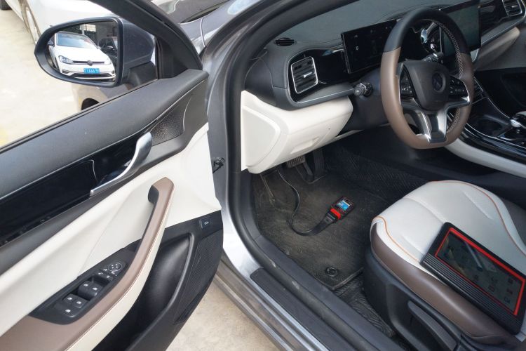 比亚迪 秦PLUS 2024款 荣耀版 EV 510KM领先型中控内饰20