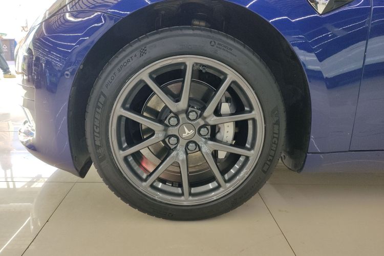 特斯拉 Model 3 2019款 标准续航后驱升级版车身外观6007