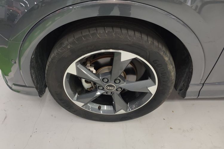 奥迪Q3 2023款 35 TFSI 时尚动感型（1.5T）车身外观6007