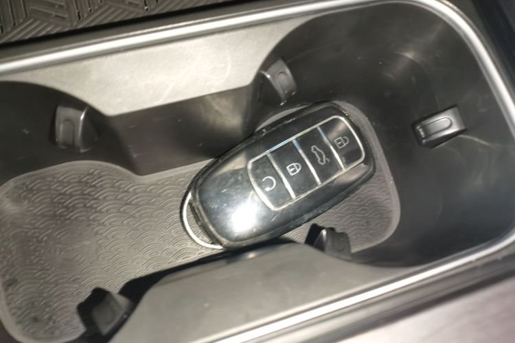 奇瑞 瑞虎8 PRO 2024款 冠军版 390T 两驱傲视版 7座中控内饰7001