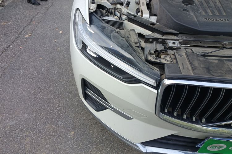 沃尔沃XC60 2022款 B5 四驱智逸豪华版车身外观8