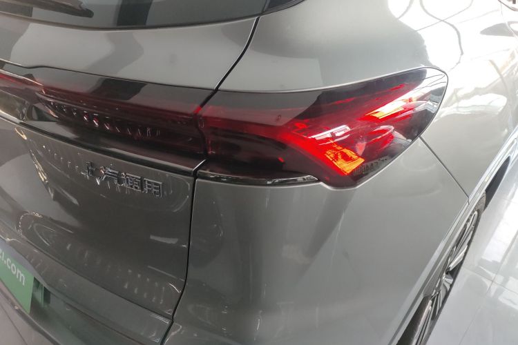 别克E5 2023款 臻享标准续航版车身外观9