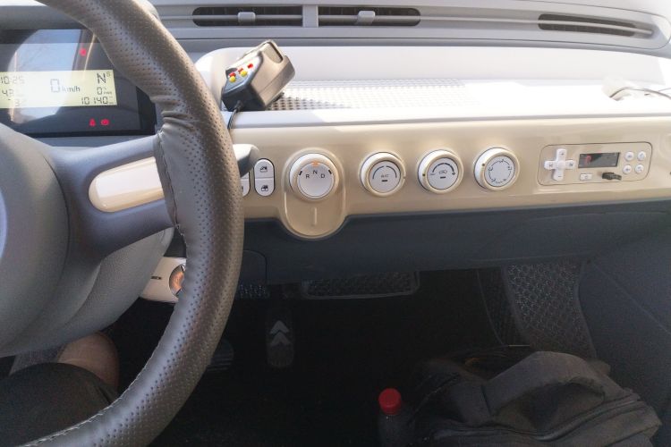 奔腾小马 2024款 170km 元气马中控内饰16