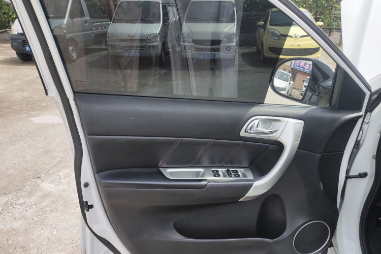 哈弗H6 2017款 经典版 1.5T 自动两驱都市型中控内饰47