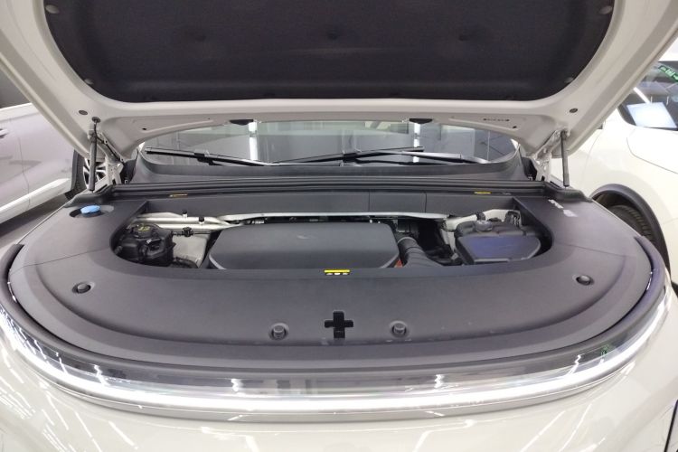 理想汽车 理想L6 2024款 Pro机舱底盘24