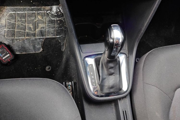 大众 捷达 2015款 质惠版 1.6L 自动时尚型中控内饰18