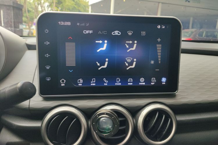 欧拉黑猫 2021款 301km 基础型中控内饰16