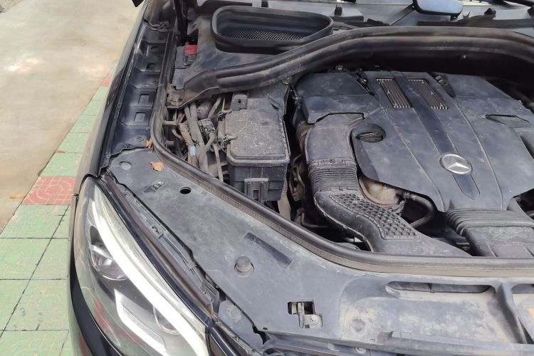 奔驰GLE 2017款 GLE 400 4MATIC局部细节9006