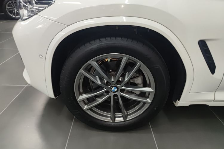 宝马X4 2021款 xDrive 25i M运动套装车身外观6007