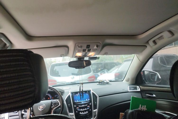 凯迪拉克SRX 2013款 3.0L 精英型局部细节22