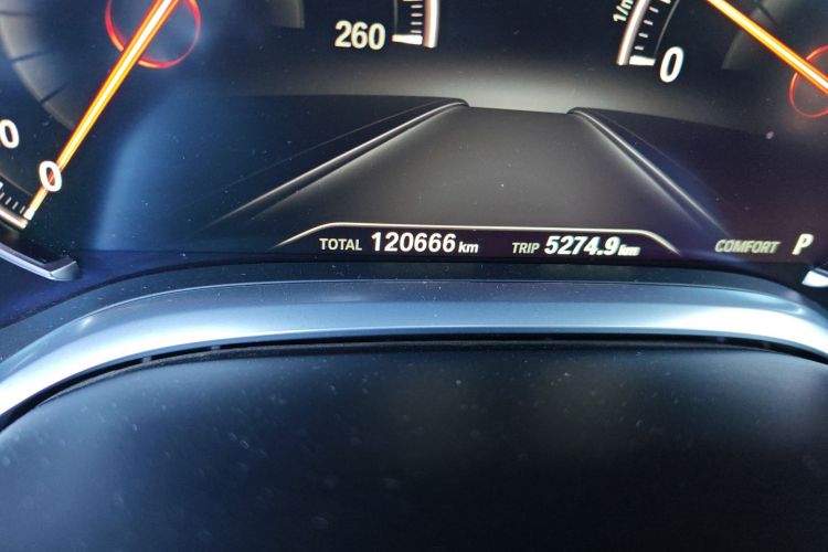 宝马7系 2018款 730Li 领先型 M运动套装中控内饰15