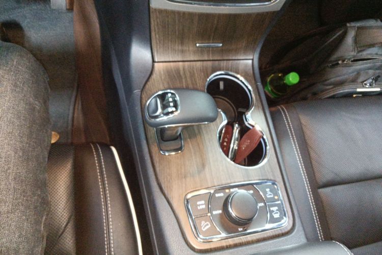 Jeep 大切诺基(进口) 2015款 3.6L 豪华导航版中控内饰18