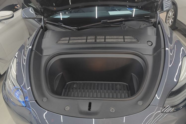 特斯拉 Model Y 2021款 标准续航后驱版机舱底盘24