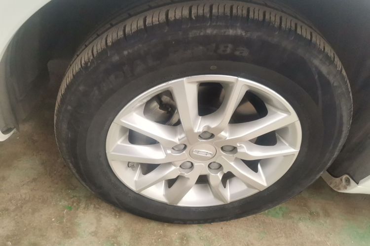 吉利汽车 帝豪 2020款 1.5L 手动舒适型车身外观6007