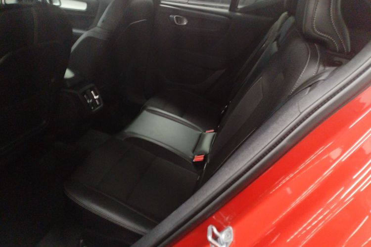 沃尔沃XC40 2020款 T3 智行时尚版中控内饰21