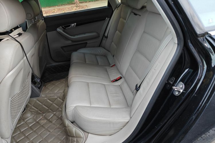 奥迪A6L 2011款 2.0 TFSI 自动舒适型中控内饰7004