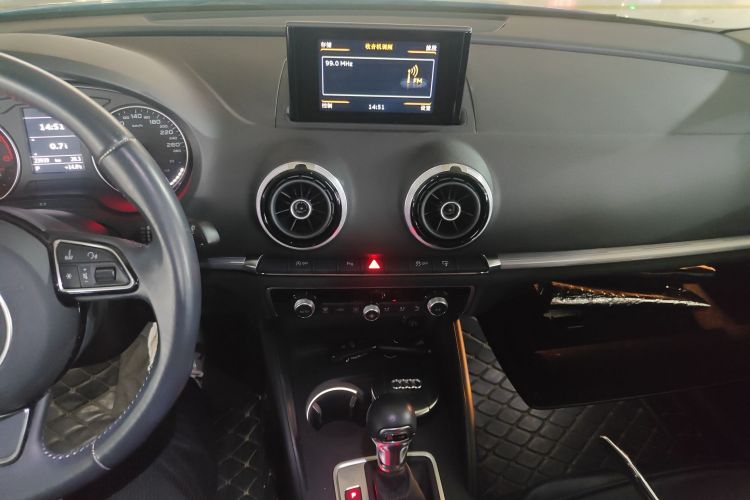 奥迪A3 2015款 Sportback 35 TFSI 百万纪念舒享型局部细节16