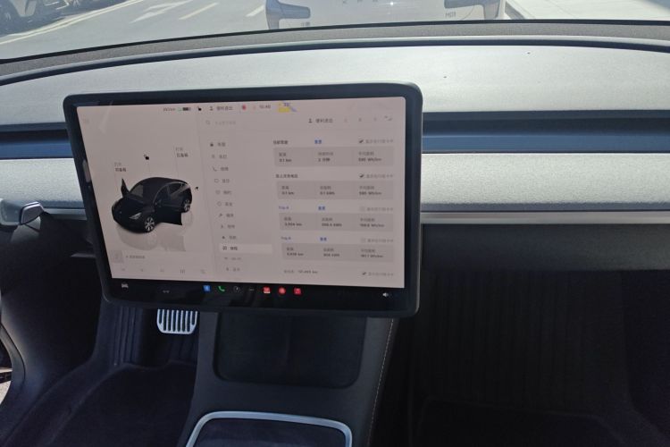 特斯拉 Model Y 2022款 改款 后轮驱动版中控内饰16