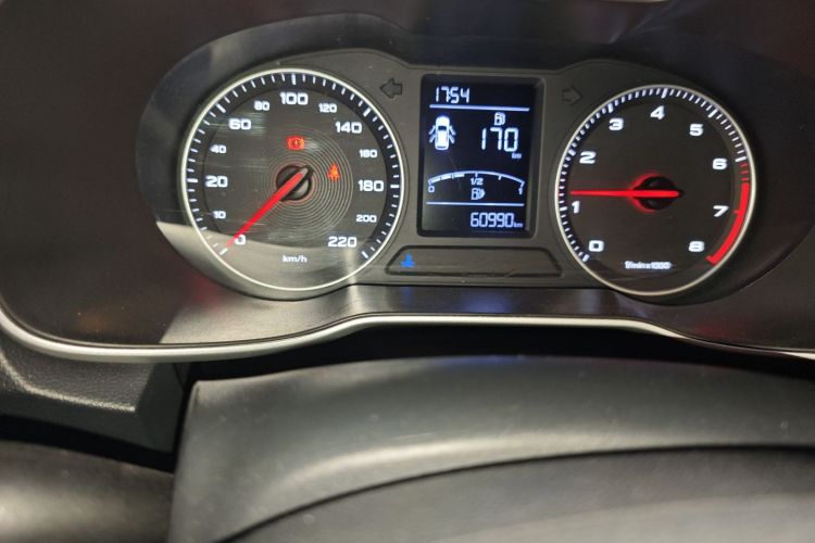 名爵ZS 2018款 1.5L 手动舒适版 国V中控内饰15