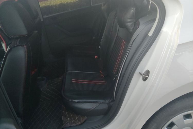 斯柯达 昕锐 2019款 改款 1.5L 手动标准版 国VI中控内饰21