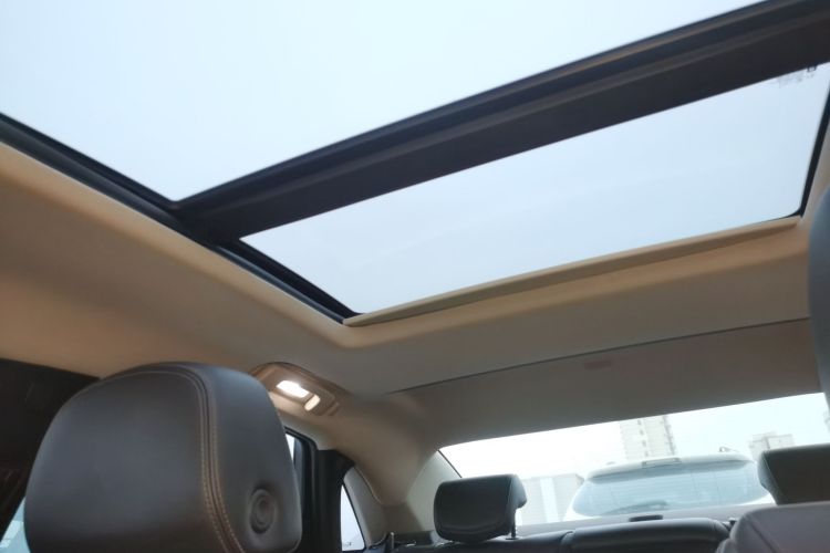 凯迪拉克XTS 2018款 28T 技术型中控内饰22