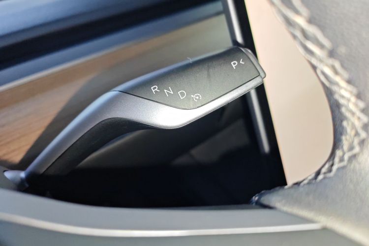 特斯拉 Model Y 2022款 后轮驱动版中控内饰18