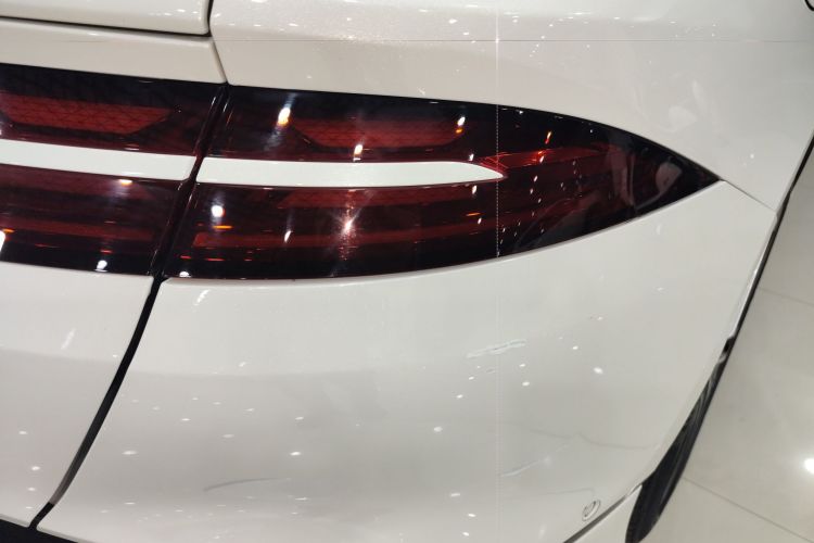 腾势Z9GT 2024款 1100四驱Ultra版车身外观9