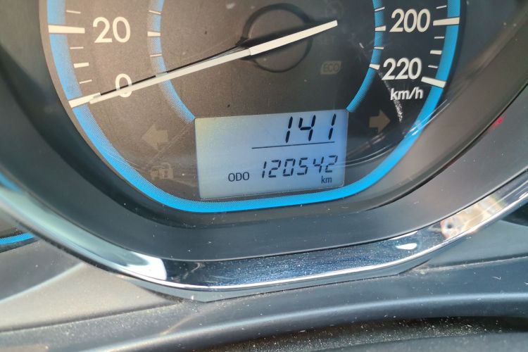 丰田 威驰 2014款 1.3L 手动型尚版中控内饰15