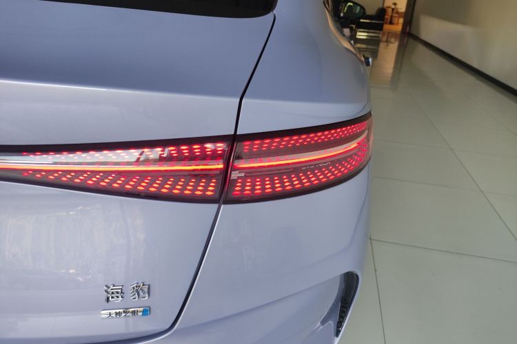比亚迪 海豹 2025款 650智航版车身外观9