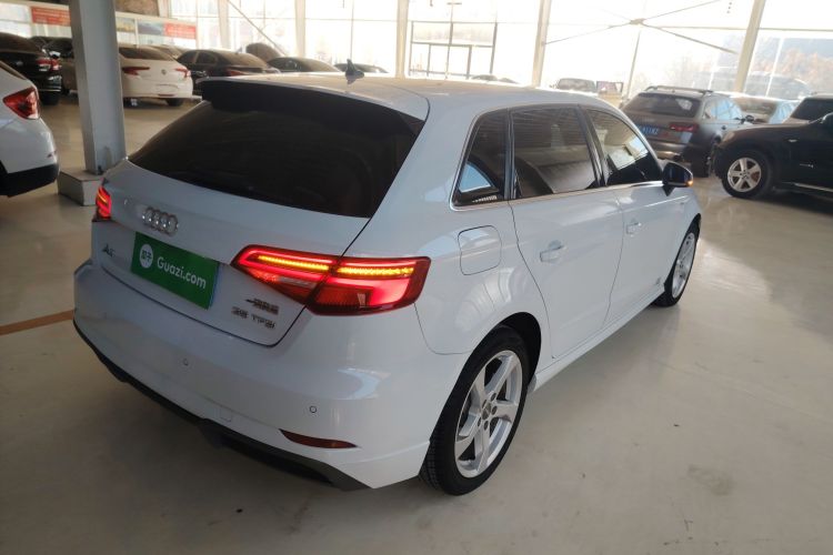 奥迪A3 2019款 Sportback 35 TFSI 时尚型 国V车身外观7